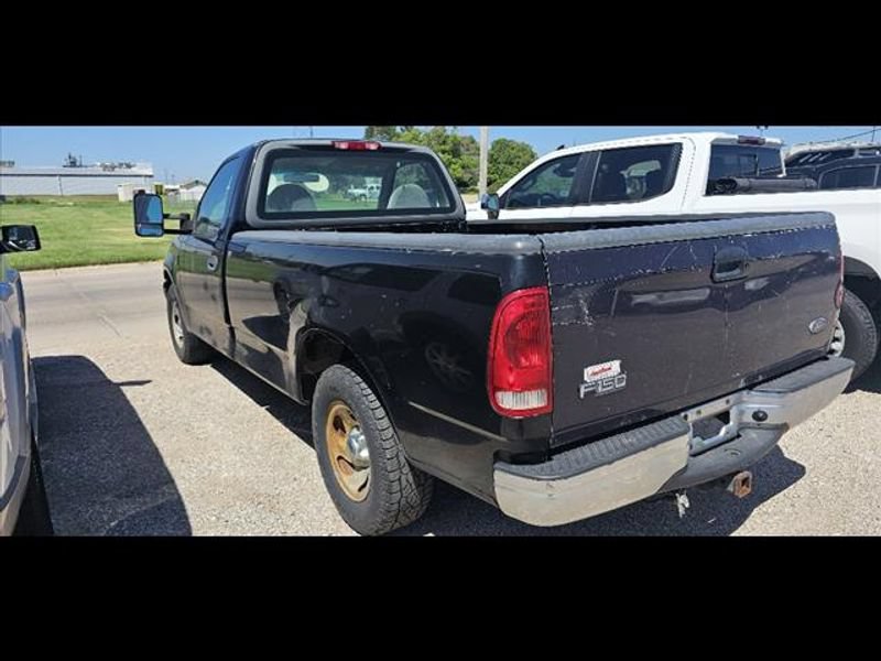 Used 2000 Ford F150 XL RWD image 4