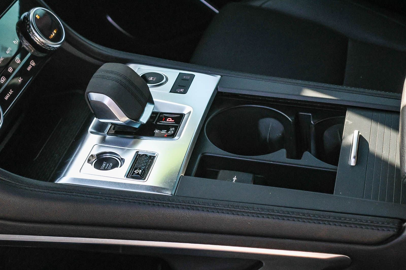 Used 2022 Jaguar F-PACE S image 28