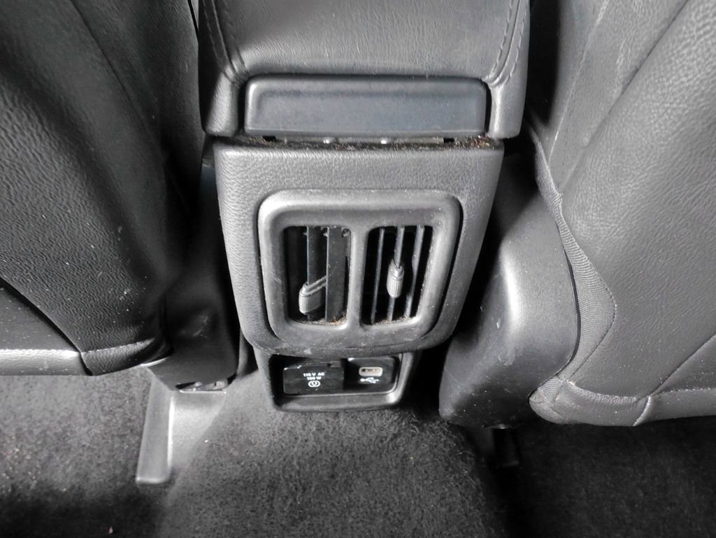 Used 2019 Jeep Compass Latitude FWD image 18
