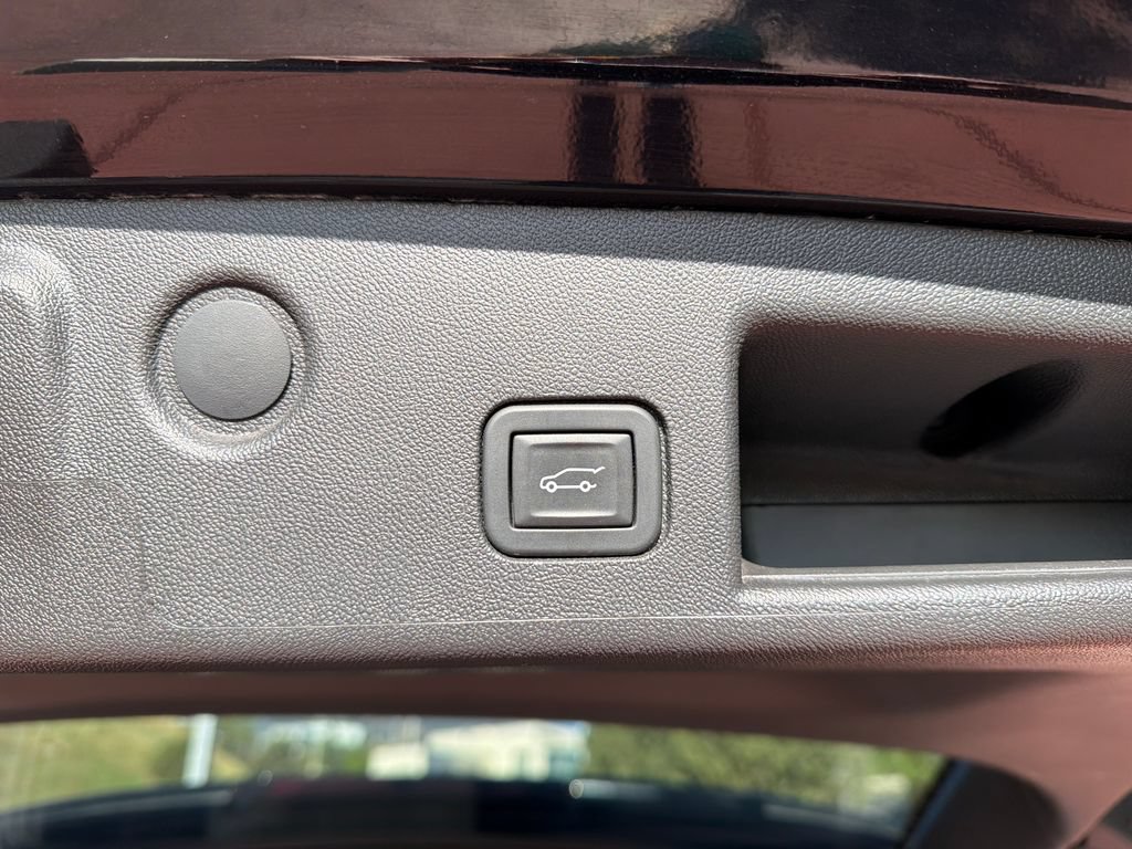 Used 2024 Chevrolet Equinox LT AWD/4WD image 25