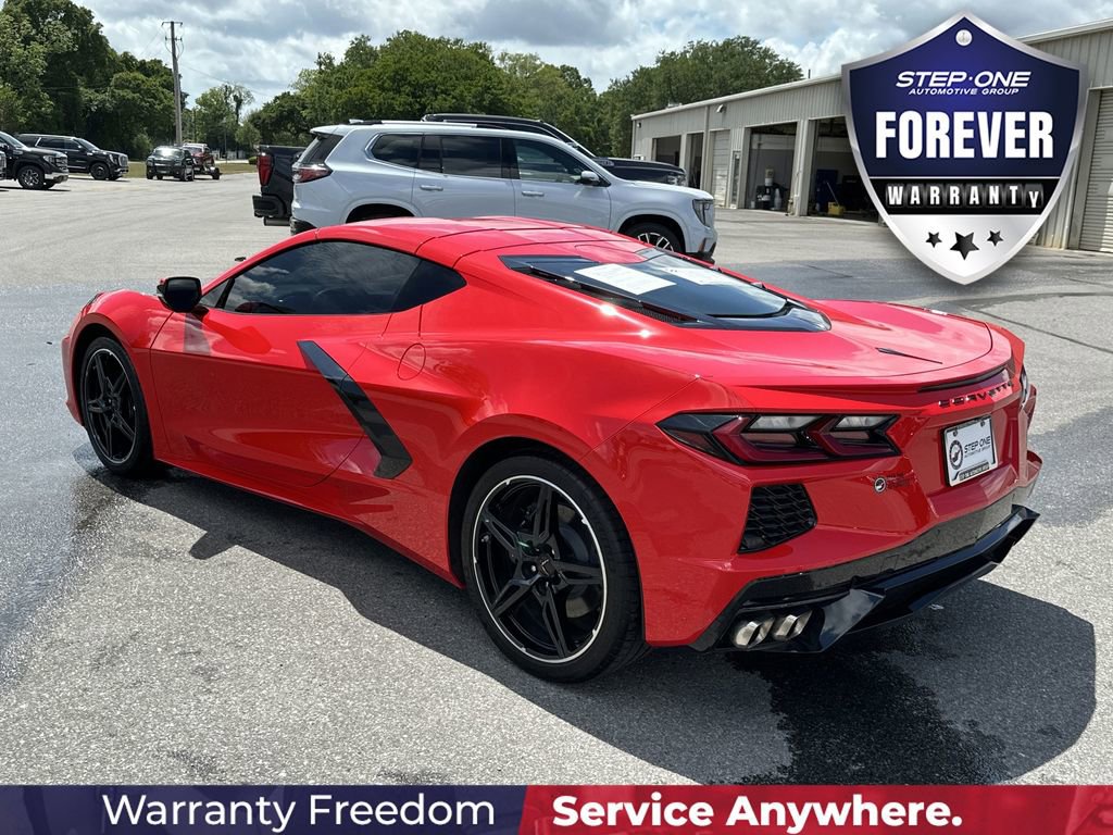 Used 2022 Chevrolet Corvette Stingray Coupe w/ 1LT RWD image 4