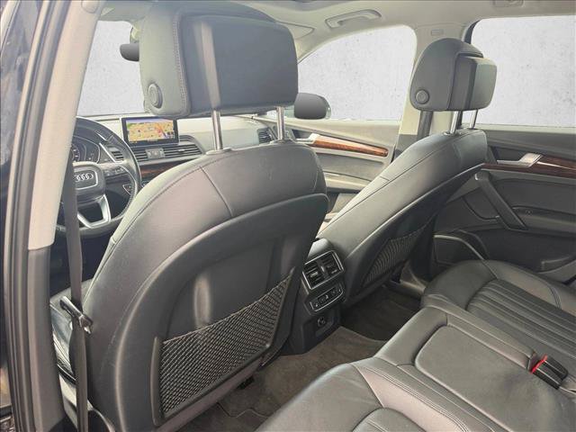Used 2018 Audi Q5 2.0T Premium Plus w/ Premium Plus Package AWD/4WD image 13