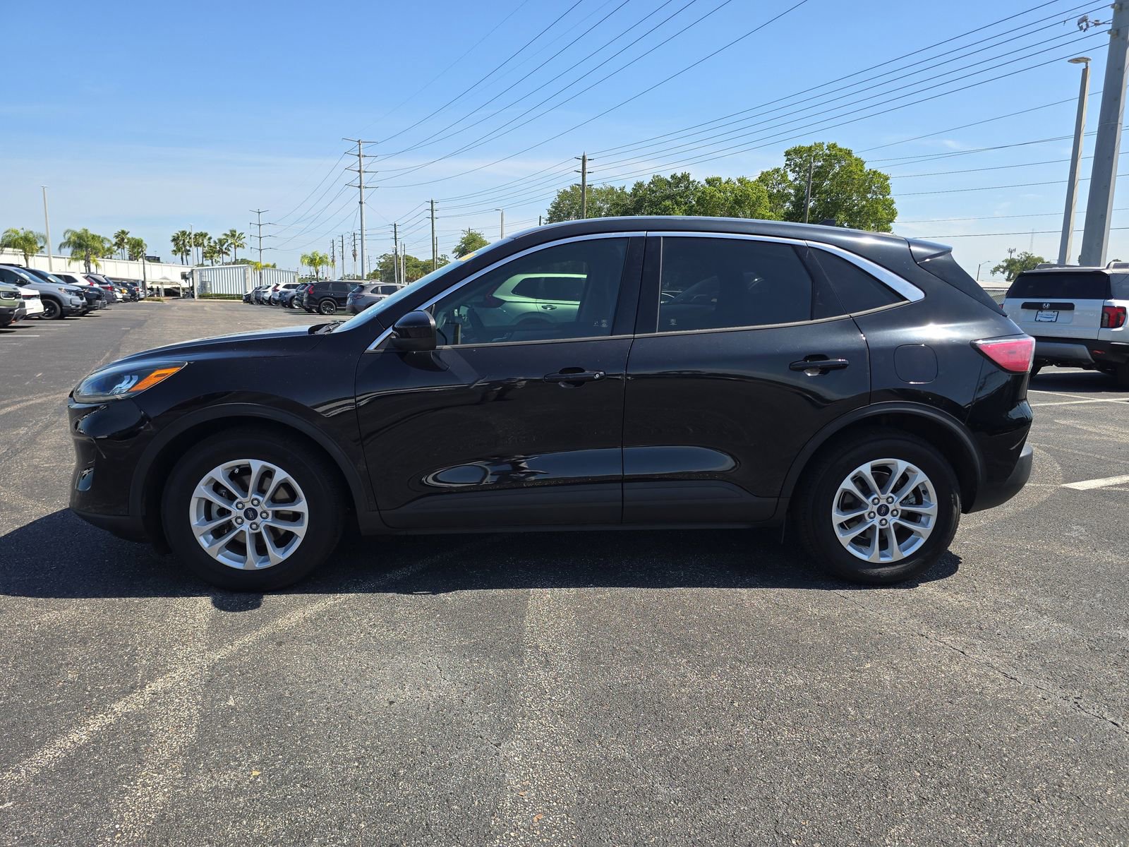 Used 2020 Ford Escape SE FWD image 6