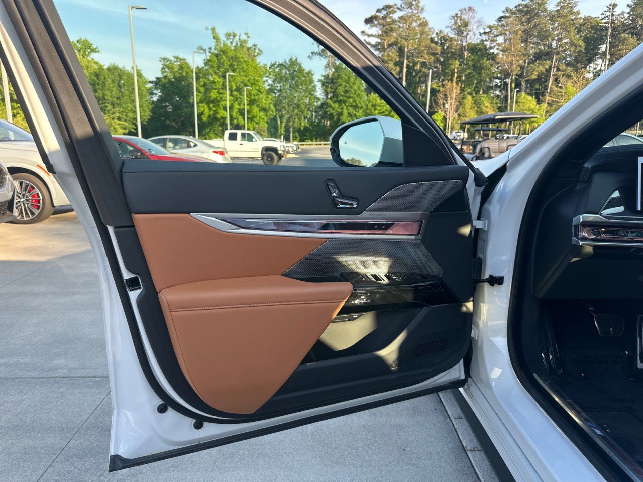 Certified 2025 BMW 740i image 15