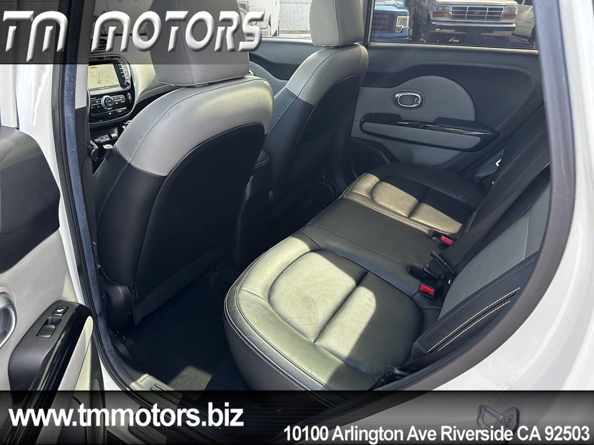 Used 2016 Kia Soul + w/ Primo Package image 19
