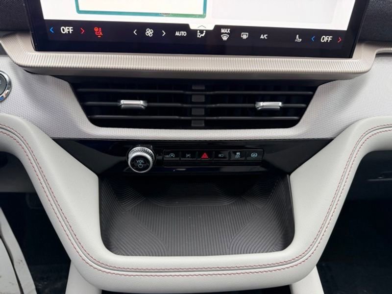 New 2026 Ford Explorer Active image 11