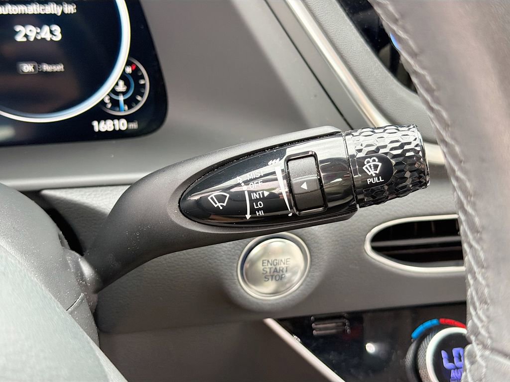 Used 2023 Hyundai Sonata SEL w/ Convenience Package FWD image 22