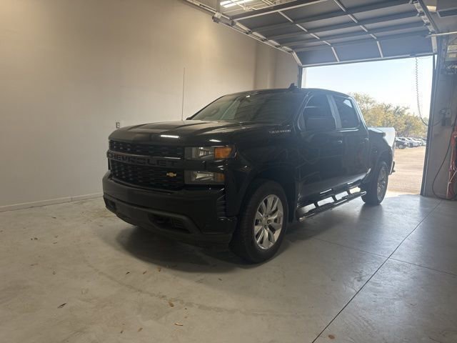 Used 2020 Chevrolet Silverado 1500 Custom w/ Custom Value Package image 3