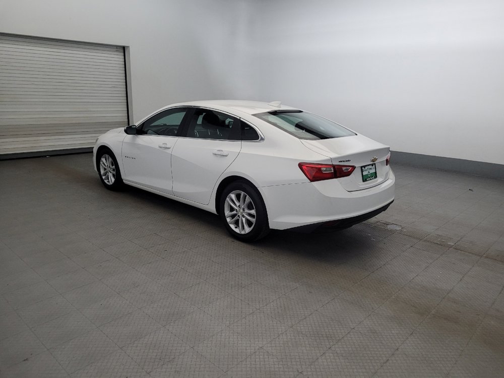Used 2018 Chevrolet Malibu LT FWD image 3