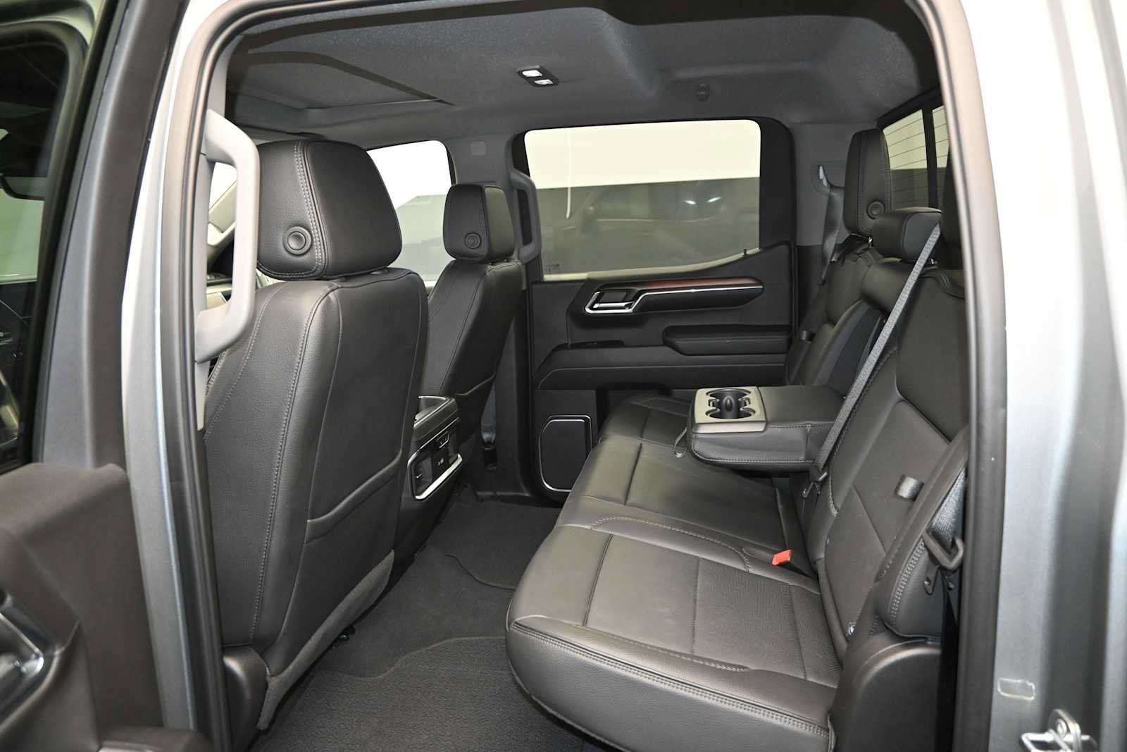 Used 2024 GMC Sierra 1500 Denali w/ Denali Reserve Package AWD/4WD image 24