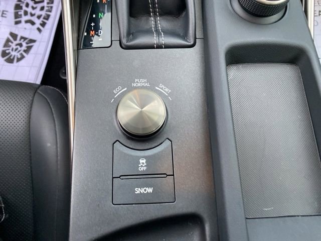 Used 2018 Lexus IS 300 image 27