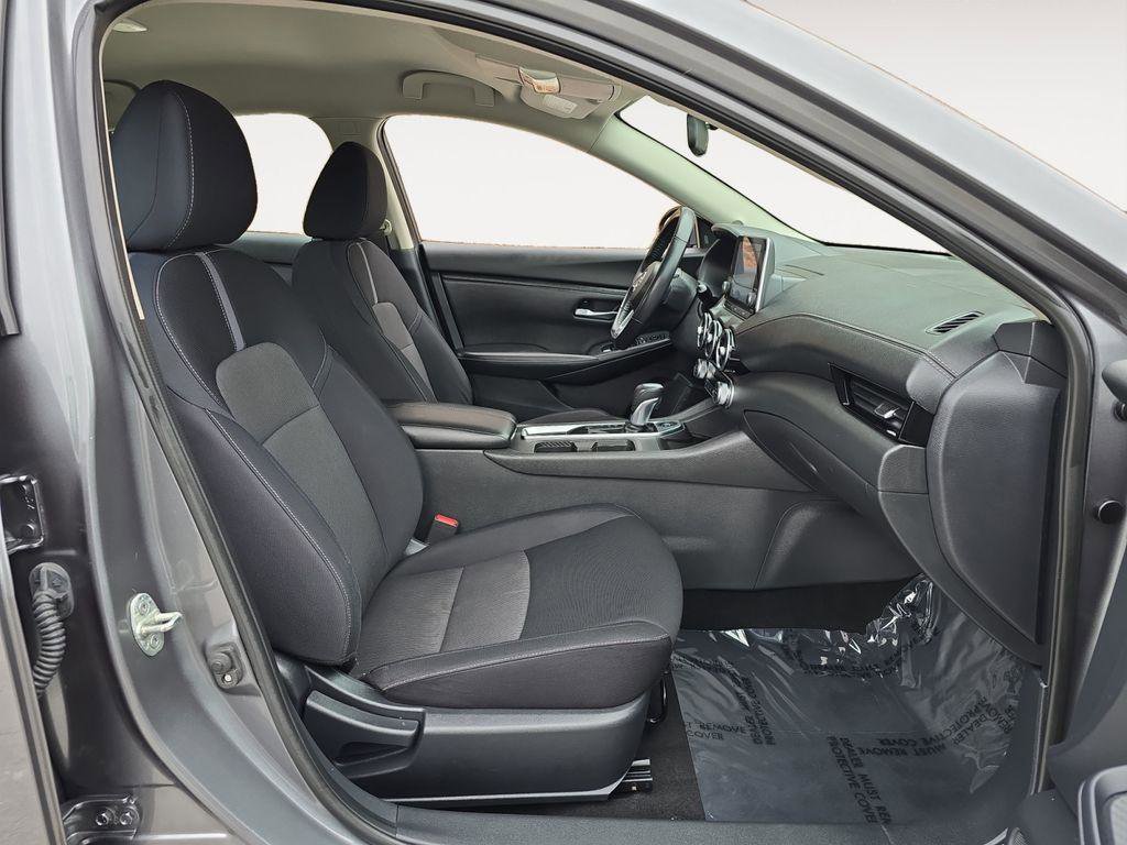 Used 2021 Nissan Sentra SV image 9