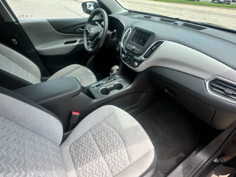 Used 2023 Chevrolet Equinox LS FWD image 20