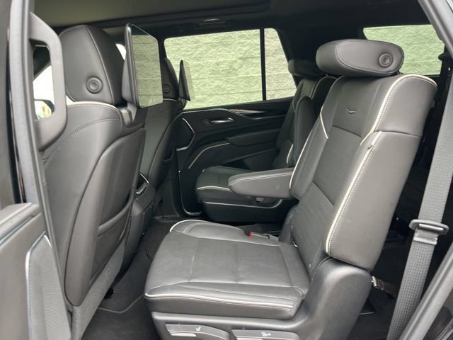 Used 2021 Cadillac Escalade Sport AWD/4WD image 9