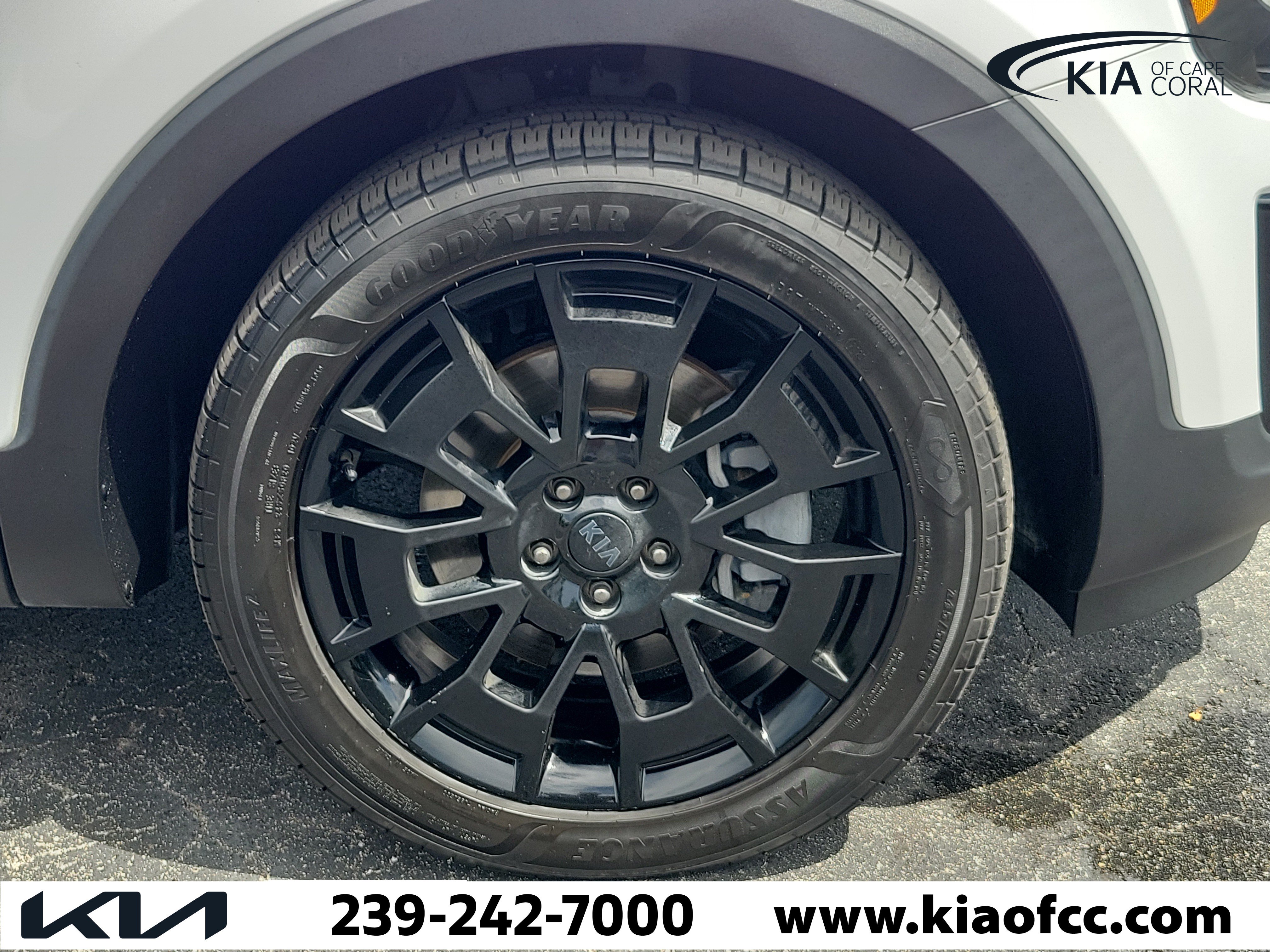 Used 2021 Kia Telluride SX w/ SX Prestige Package AWD/4WD image 7