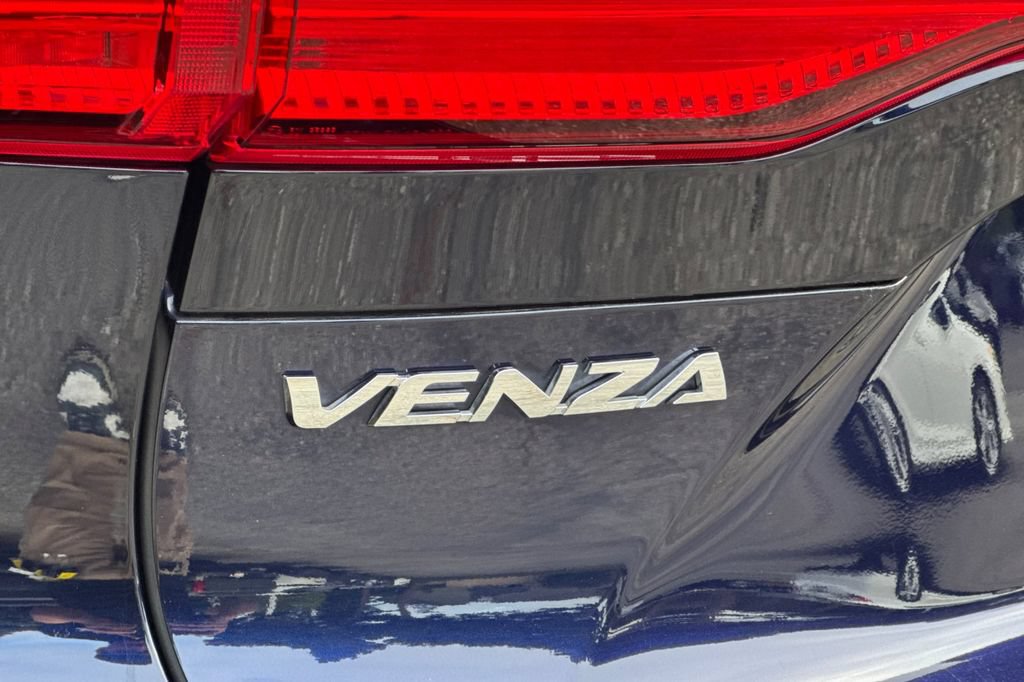 Certified 2021 Toyota Venza LE AWD/4WD image 26