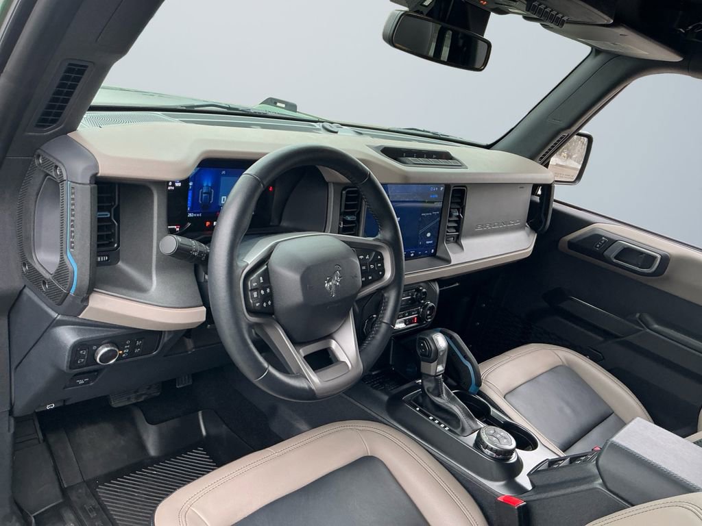 Used 2024 Ford Bronco Wildtrak image 11