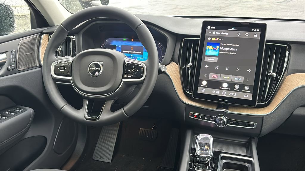 New 2026 Volvo XC60 B5 Plus w/ Protection Package Premier image 7