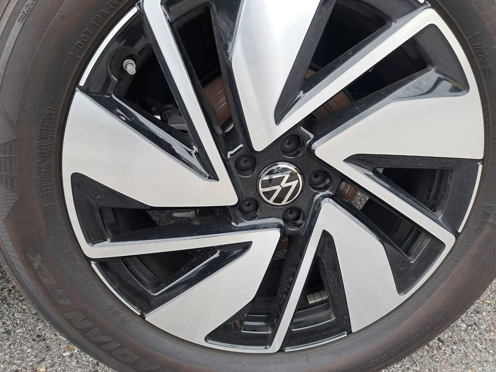 Used 2025 Volkswagen Atlas SEL image 21