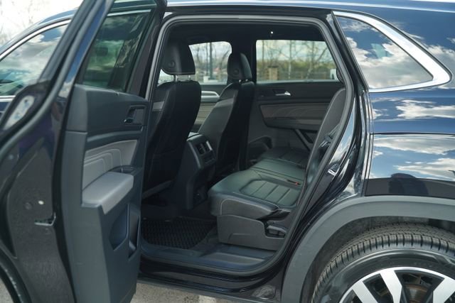 Used 2023 Volkswagen Atlas Cross Sport SEL Premium R-Line image 15