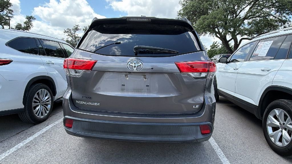 Used 2018 Toyota Highlander Plus image 6