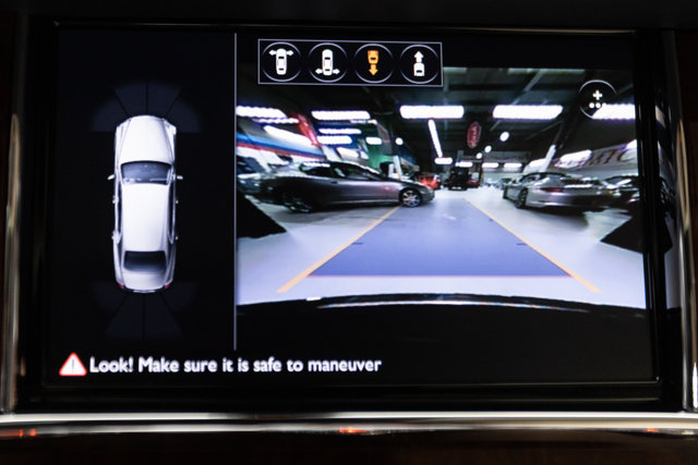 Used 2017 Bentley Mulsanne RWD image 98