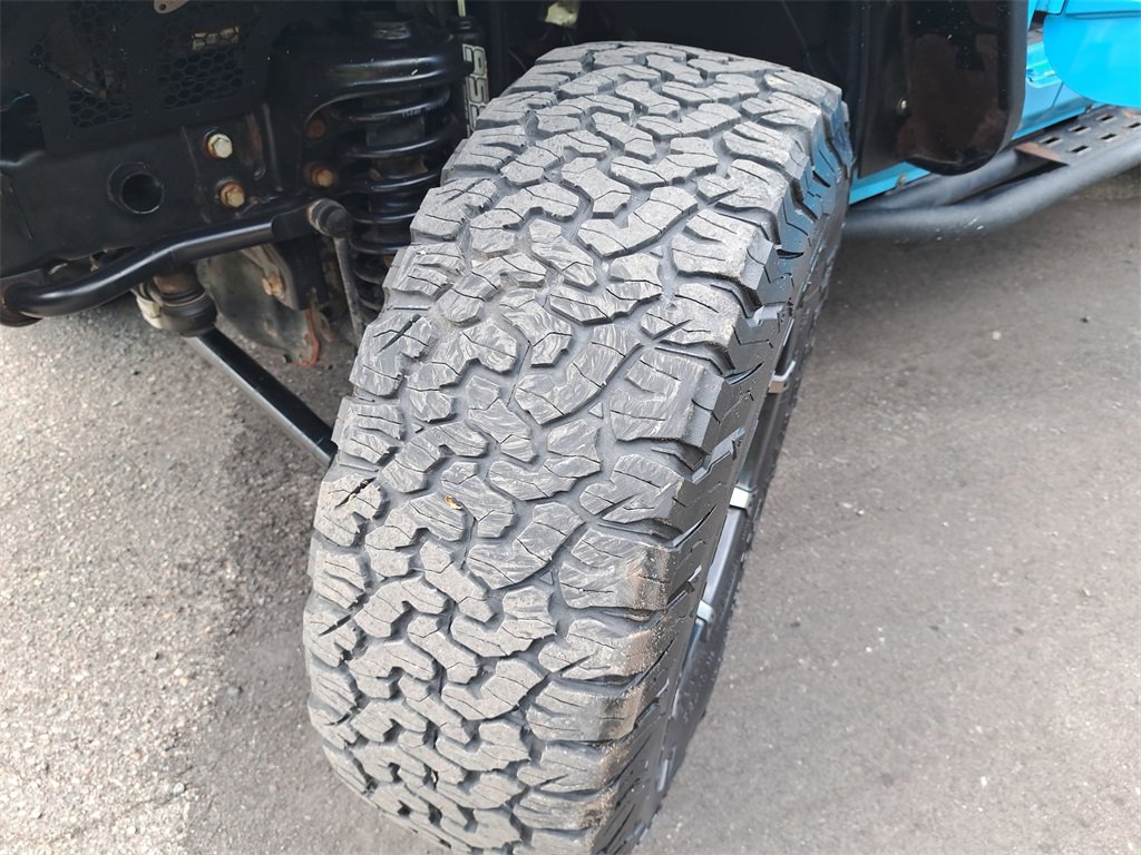 Used 2018 Jeep Wrangler Unlimited Rubicon w/ Connectivity Group image 29