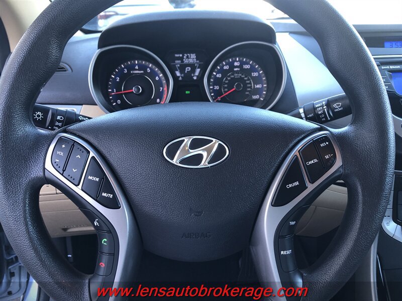 Used 2013 Hyundai Elantra GLS w/ Preferred Pkg FWD image 11