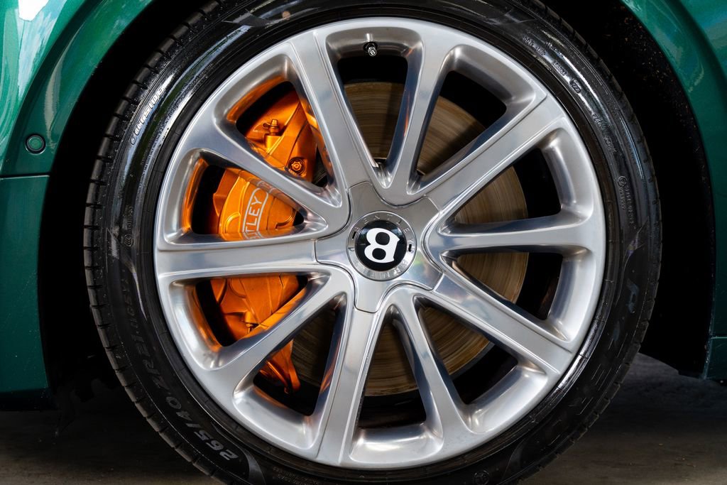 Used 2020 Bentley Flying Spur W12 image 10