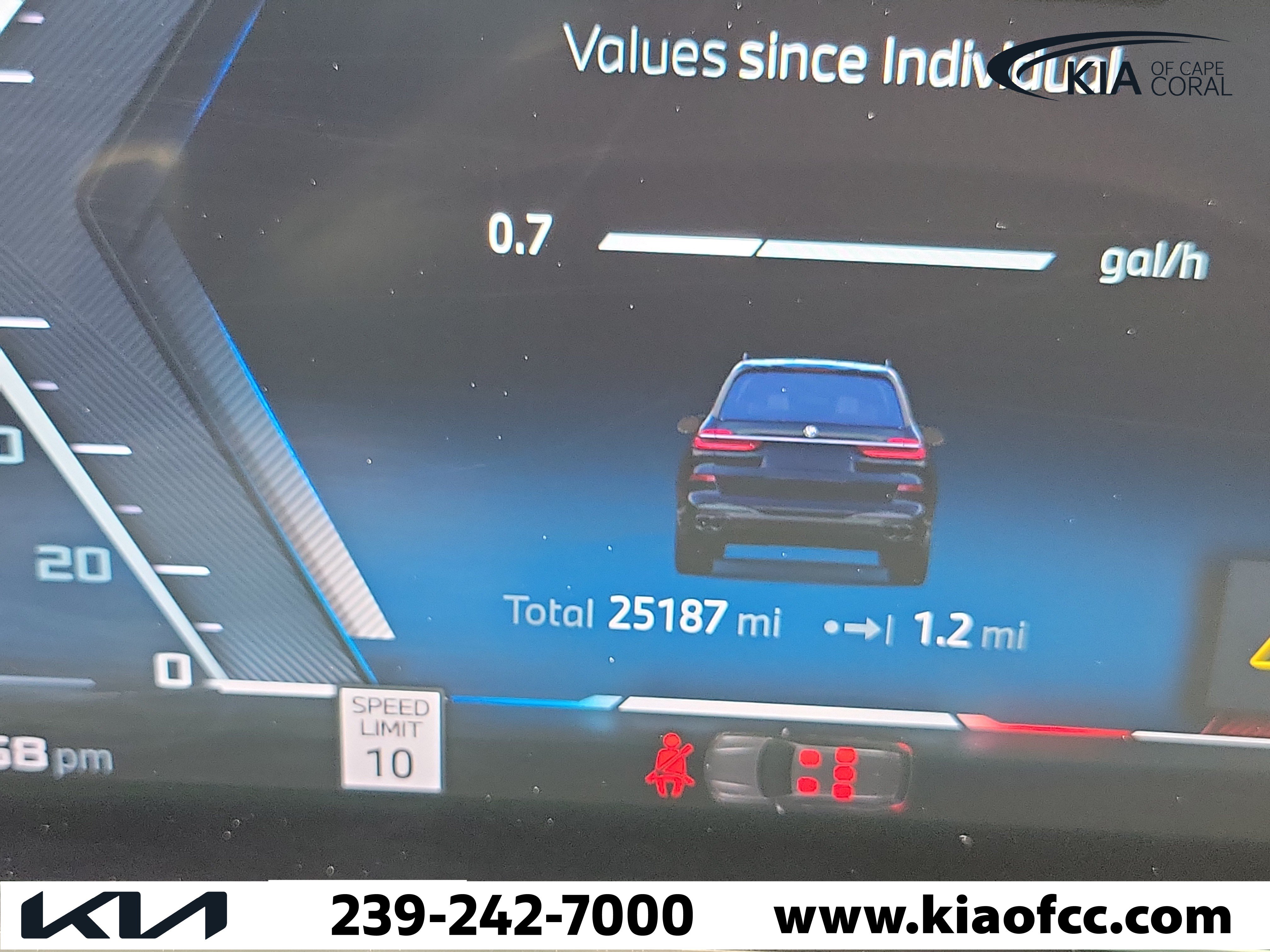 Used 2025 BMW X7 M60i AWD/4WD image 29
