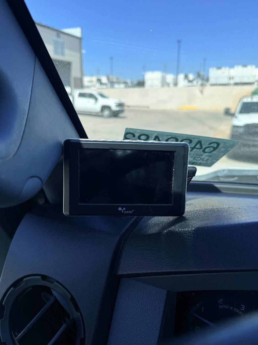 Used 2019 Ford F750 2WD Regular Cab Super Duty image 4