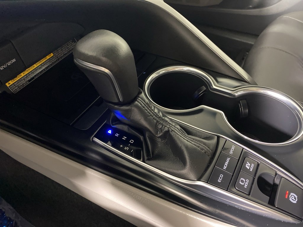 Used 2018 Toyota Camry XLE image 22