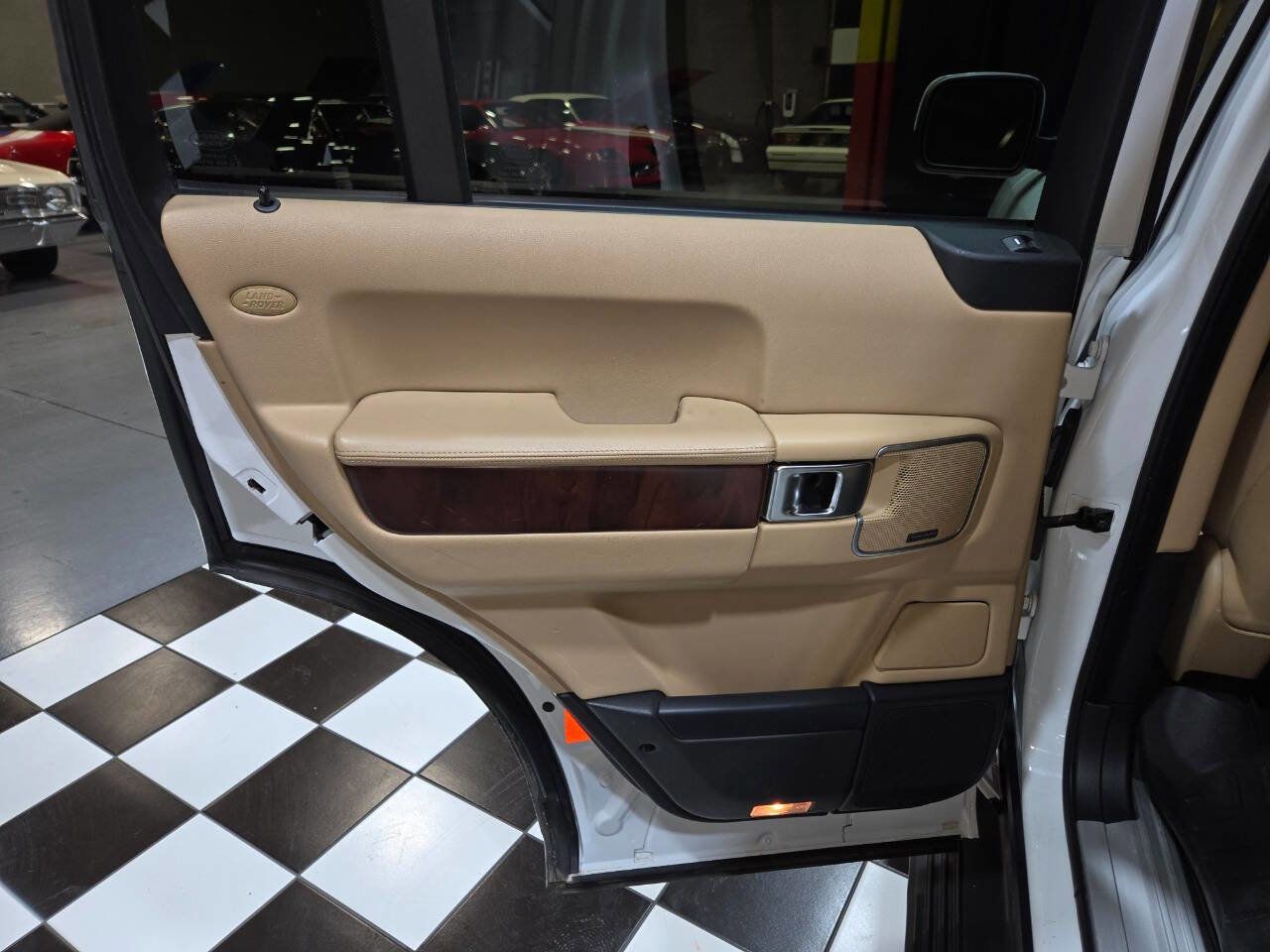 Used 2012 Land Rover Range Rover HSE LUX image 61