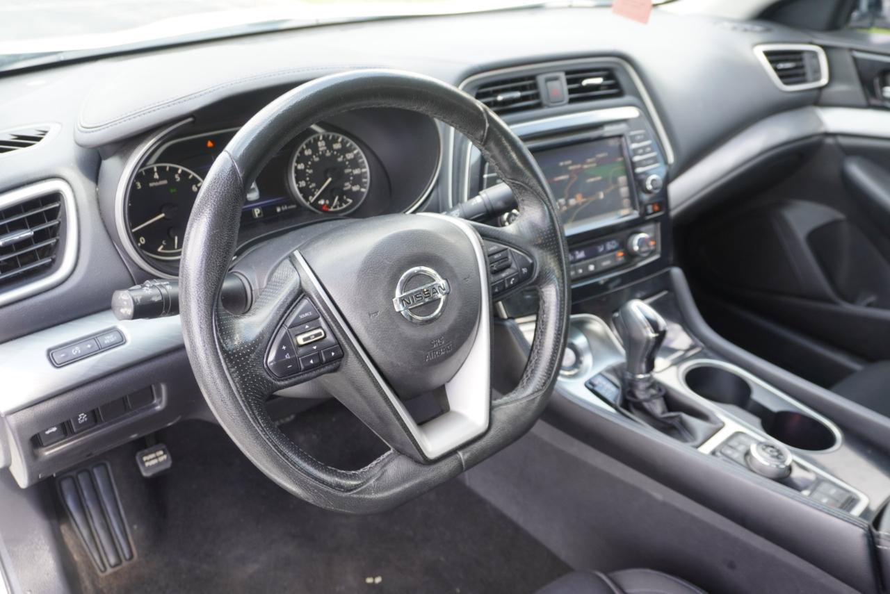 Used 2017 Nissan Maxima 3.5 S w/ Interior Lighting Package FWD image 12