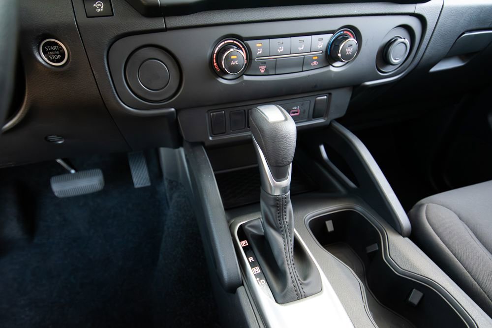 Used 2025 Nissan Frontier S w/ S Utility Package image 16