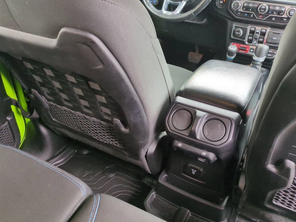 Used 2021 Jeep Wrangler Unlimited Rubicon 4xe w/ Cold Weather Group AWD/4WD image 8