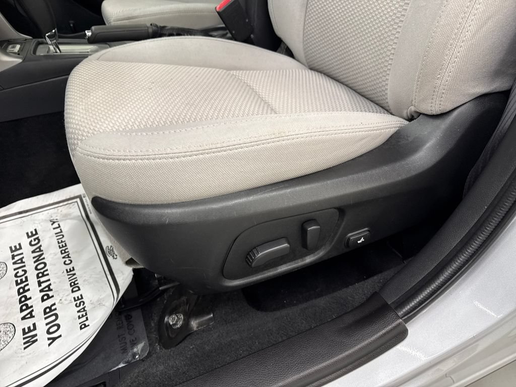 Used 2018 Subaru Forester 2.5i Premium w/ All-Weather Package AWD/4WD image 13
