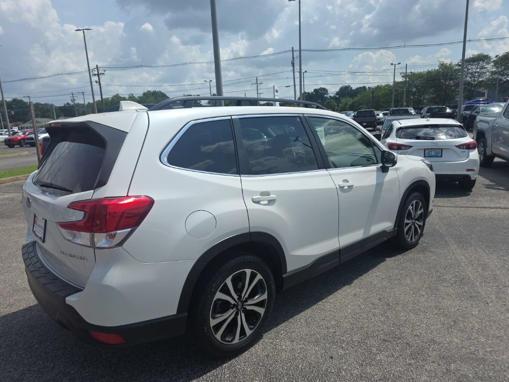 Used 2023 Subaru Forester Limited AWD/4WD image 5