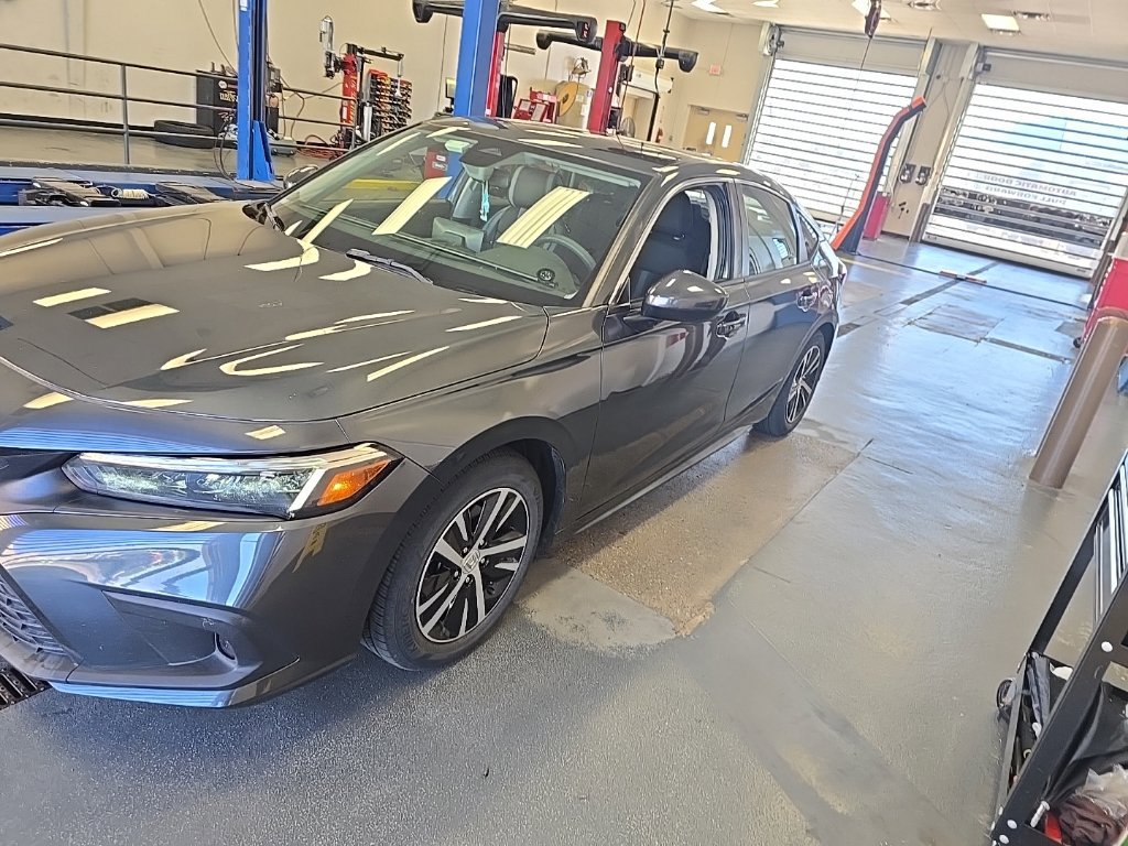 Used 2023 Honda Civic LX image 2