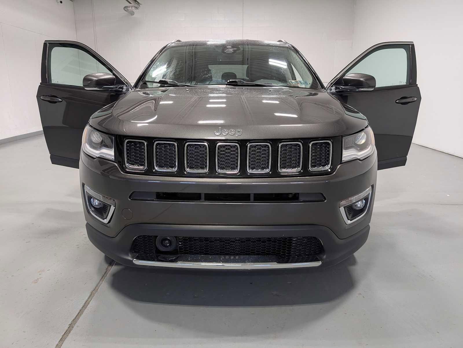 Used 2021 Jeep Compass Limited w/ Elite Exterior Group AWD/4WD image 15