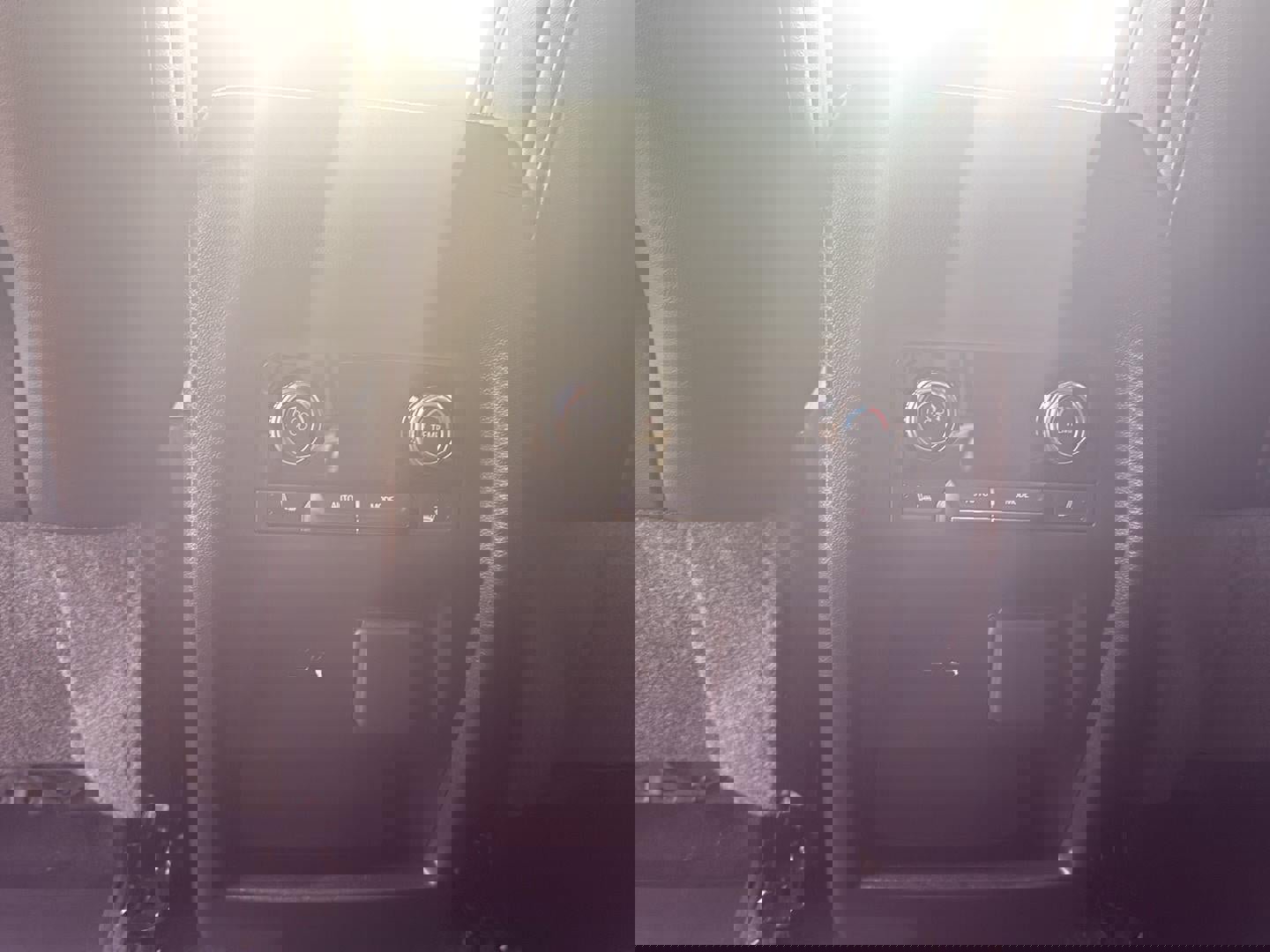 Used 2024 GMC Acadia Denali w/ Super Cruise Package image 18