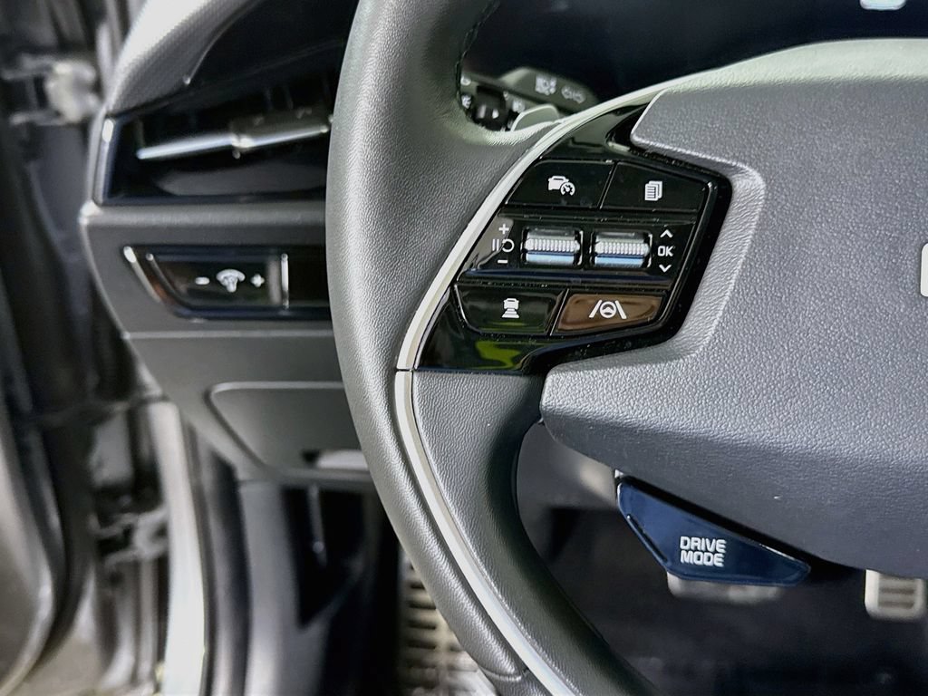 Used 2025 Kia Niro EX Touring FWD image 21