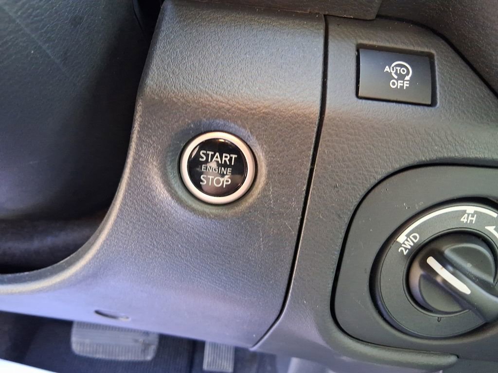 Certified 2025 Nissan Frontier SV w/ SV Convenience Package image 27