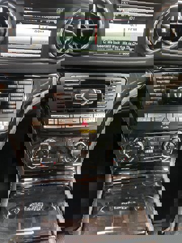 Used 2015 Mercedes-Benz SL 550 w/ White Arrow Edition image 23