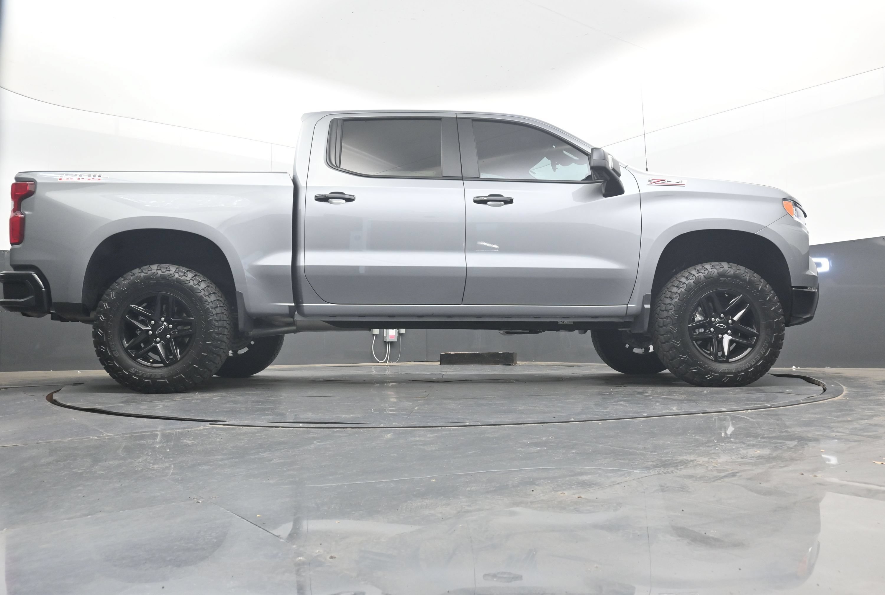 Used 2026 Chevrolet Silverado 1500 LT Trail Boss w/ LT Trail Boss Premium Package AWD/4WD image 29