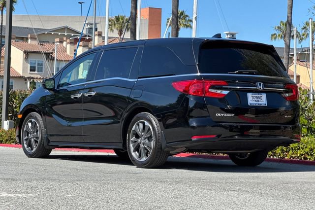 Used 2024 Honda Odyssey Elite image 6