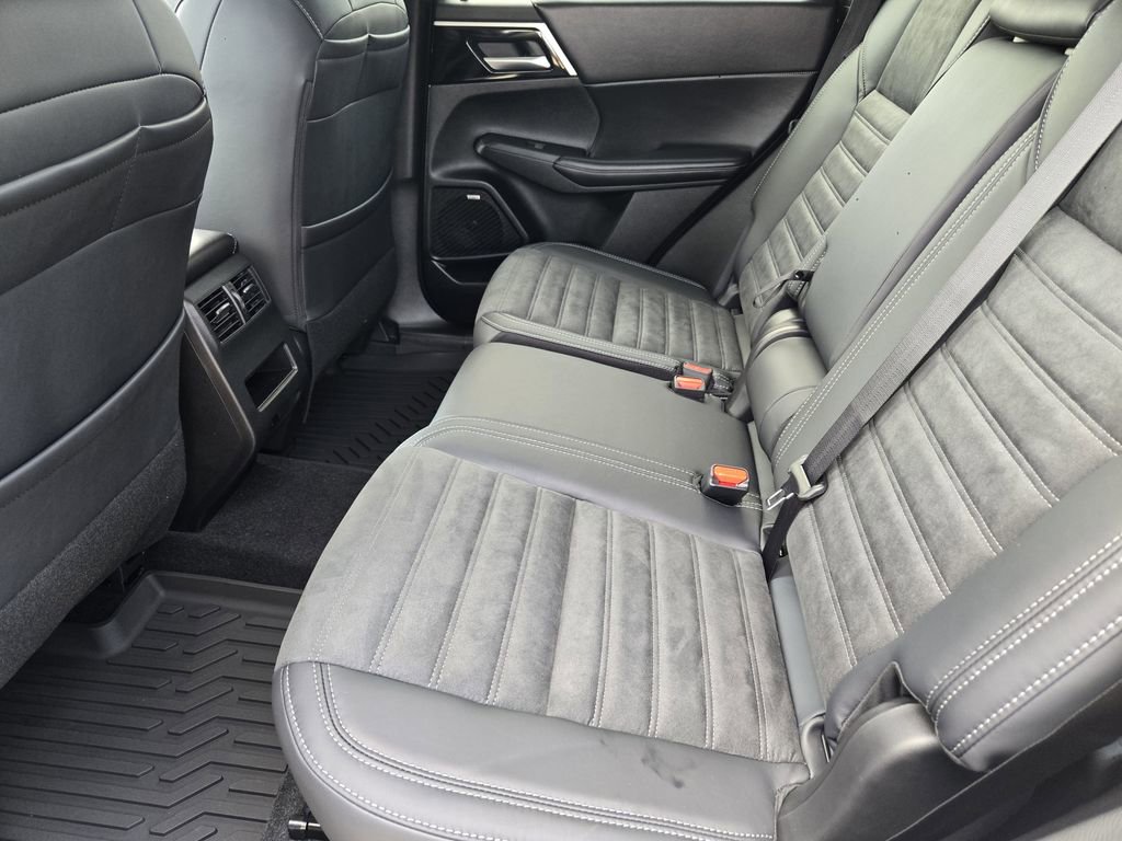 New 2025 Mitsubishi Outlander Trail Edition image 19