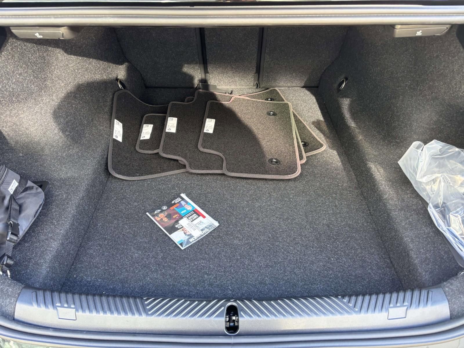 New 2026 BMW 530i xDrive w/ Premium Package image 9