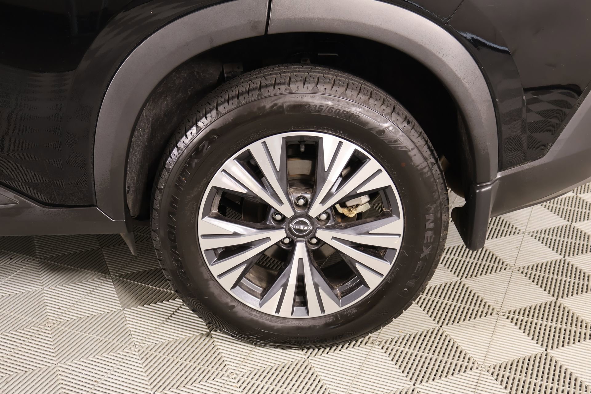 Used 2023 Nissan Rogue SV image 17