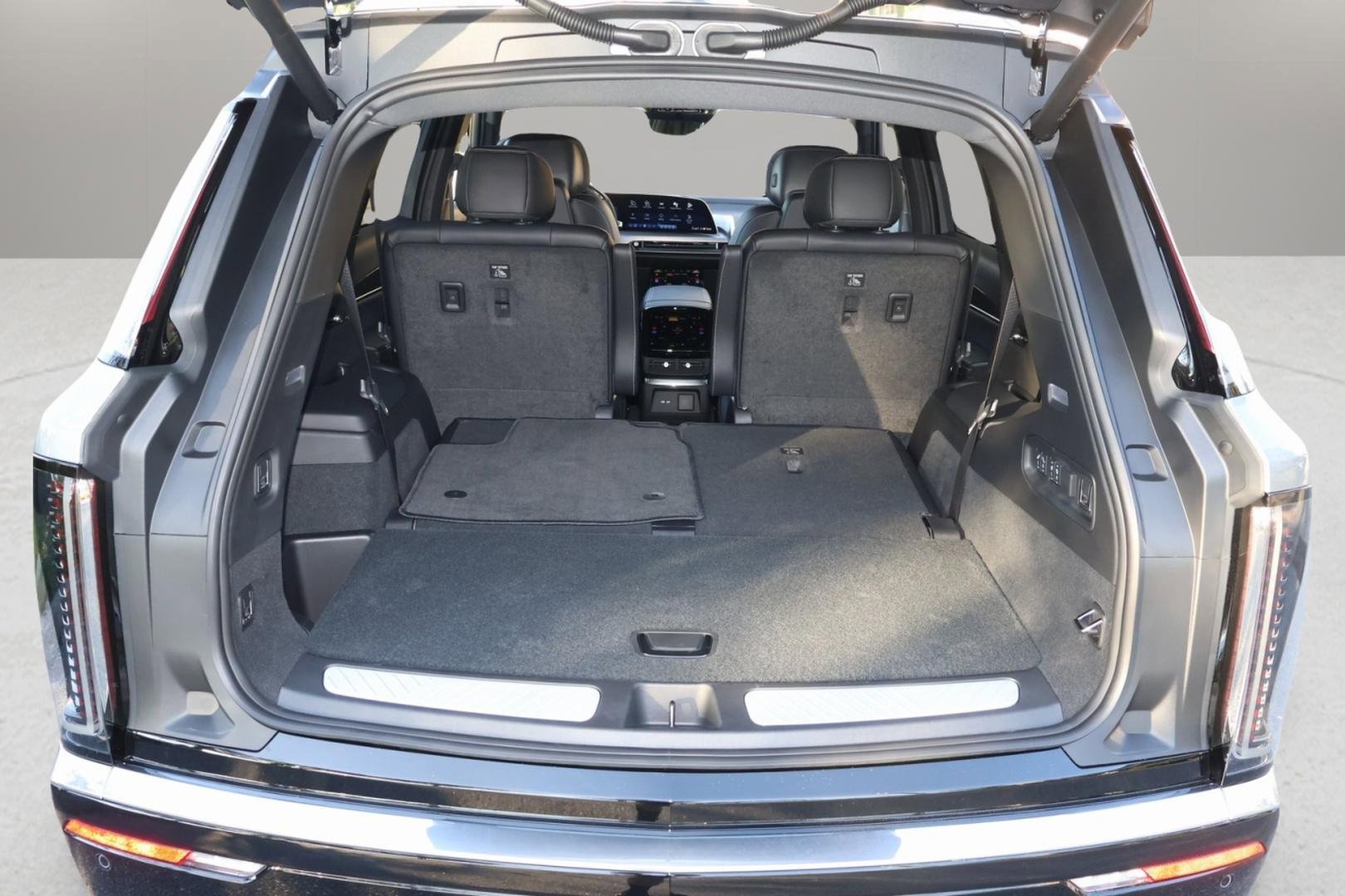 New 2026 Cadillac Vistiq Luxury image 18